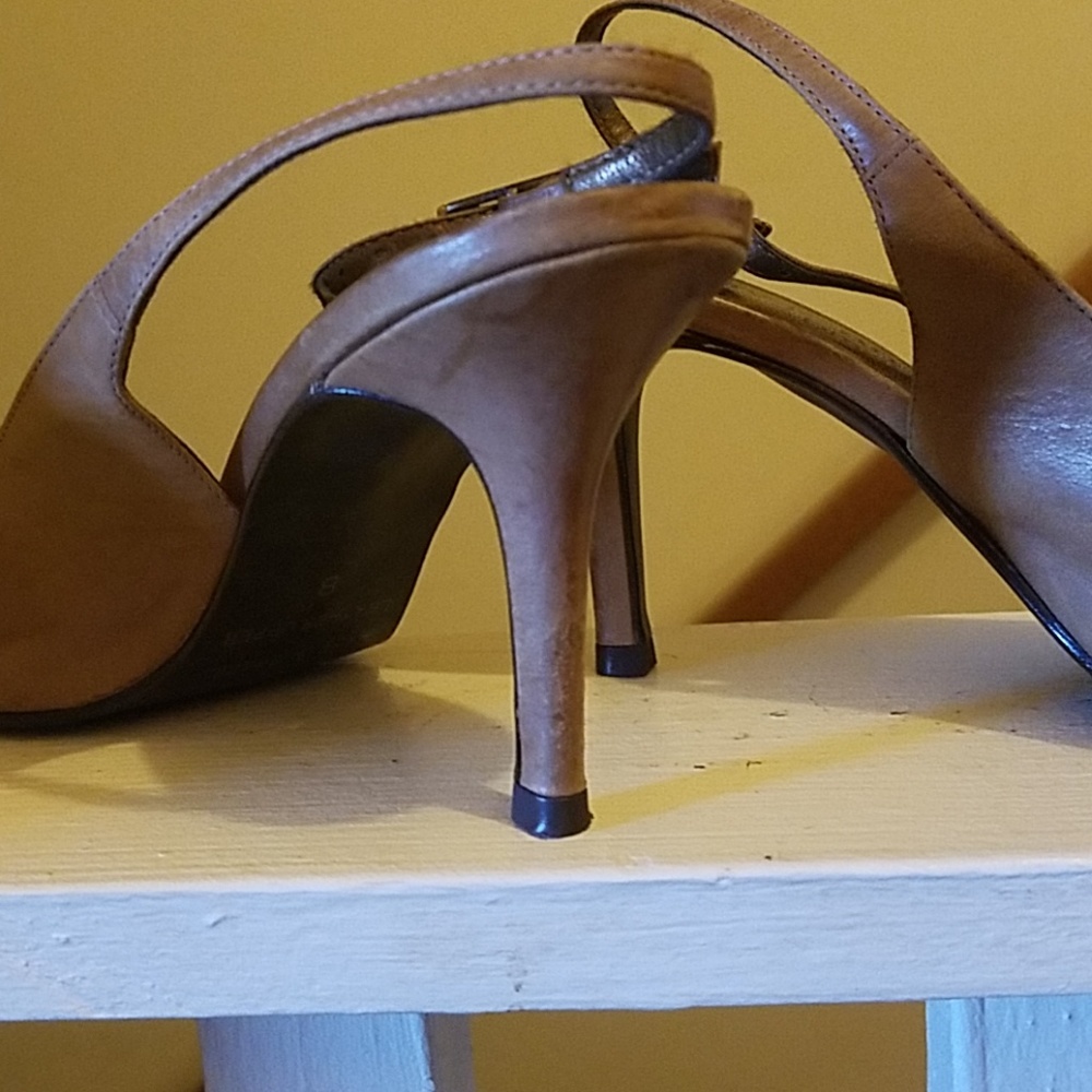 Shoes - Picture 2 of 3